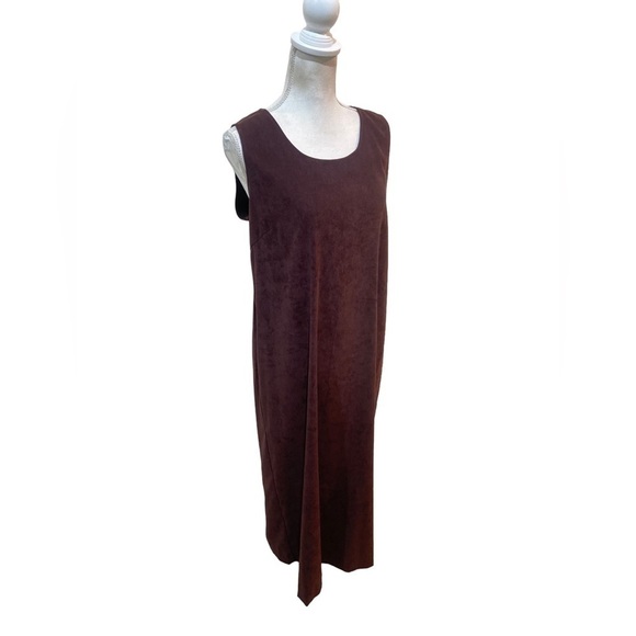 Erika faux micro suede sleeveless maxi dress in burgundy back slit size large - Picture 3 of 9